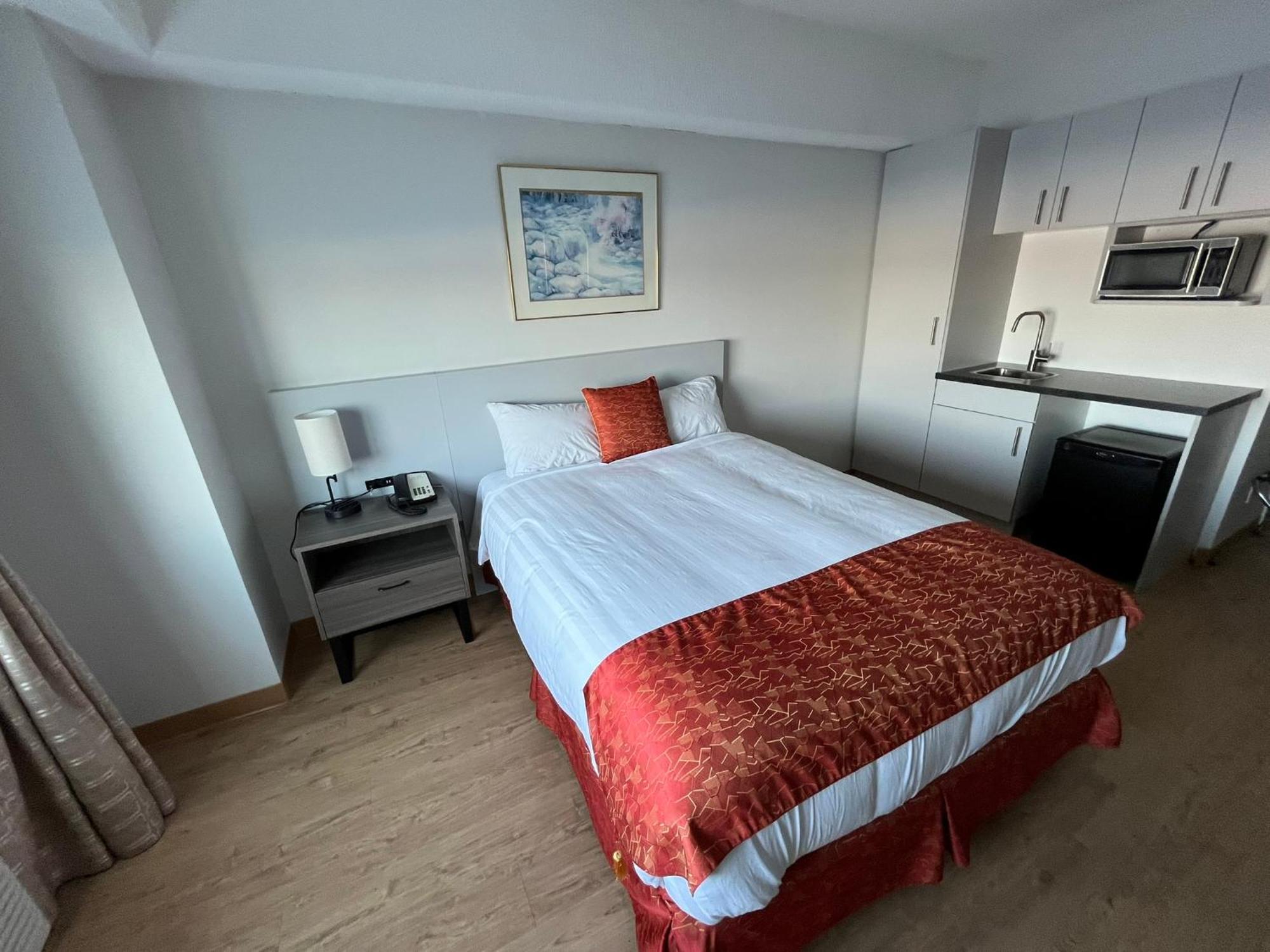 The Lodge Inn Edmonton Ngoại thất bức ảnh